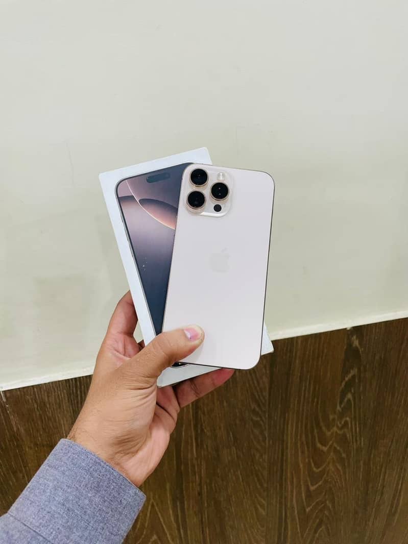 iPhone 16Pro Max JV 0