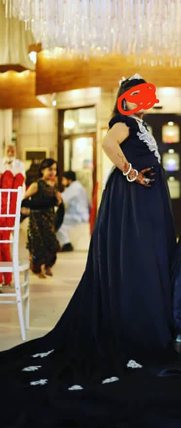 Black long tail Maxi , only few hours used