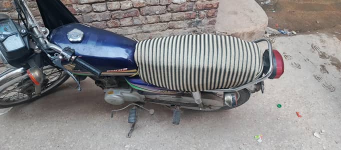 Honda seat