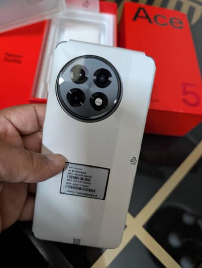 Brand new Oneplus Ace5 known as 13r official pta new cell sabzazar