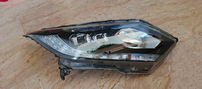 Honda vezel headlight