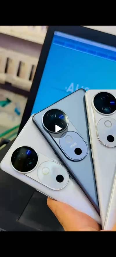 Vivo V40
