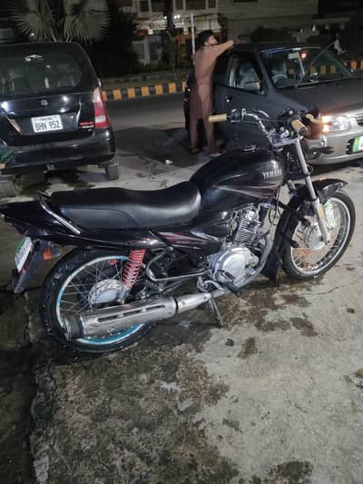 Yamaha YBZ 125 AVAILABLE for sale in very good condition