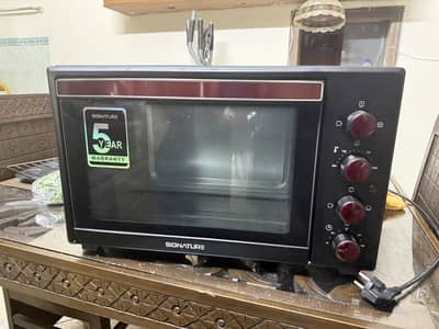 Signature Baking Oven Electric Good Condition Almost New