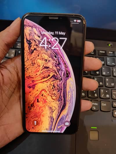 IPHONE XS FACTORY UNLOCK 64 GB FROM UK FRESH IMPORT