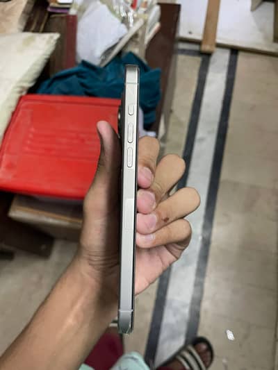 Iphone 15 pro max jv
