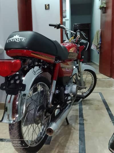 unique plus red colour 
