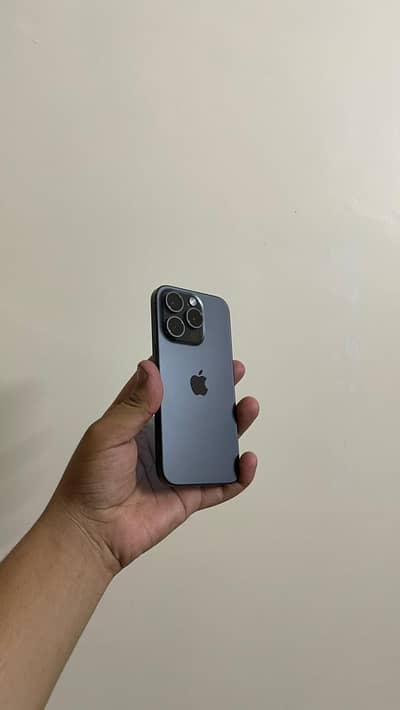 IPHONE 15 PRO FACTORY UNLOCK