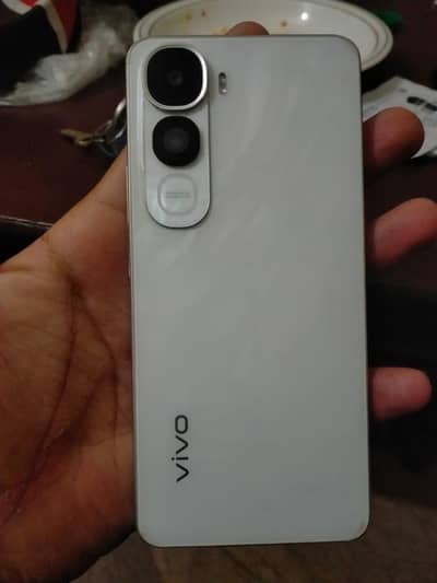 Vivo y400 8gb Ram 256gb room for sale 03084676240 WhatsApp number