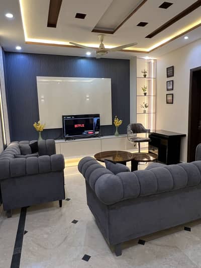 FULLY FURNISHED | UPPER PORTION | SELF CHECK-IN | NETFLIX