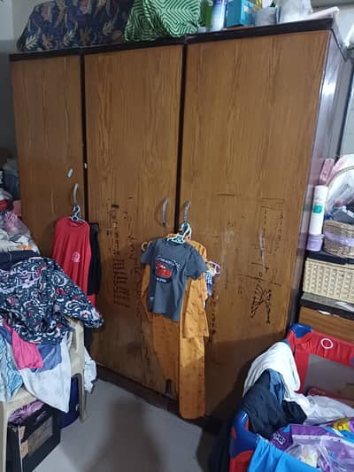 Wardrobe 03 door