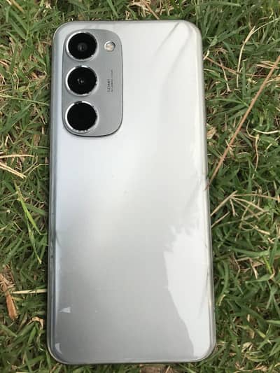 Tecno spark 40 pro + plus 8 /256  box  original chagar