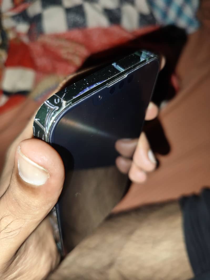 Iphone 13 jv 1