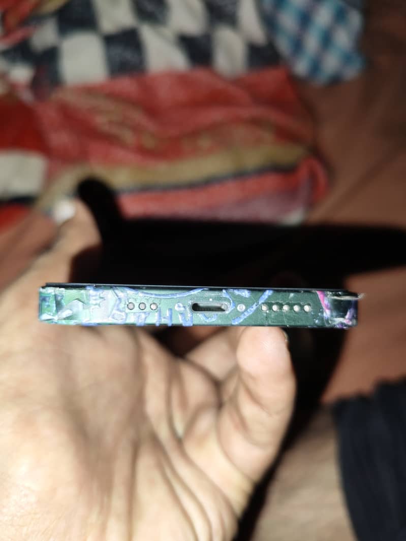 Iphone 13 jv 4