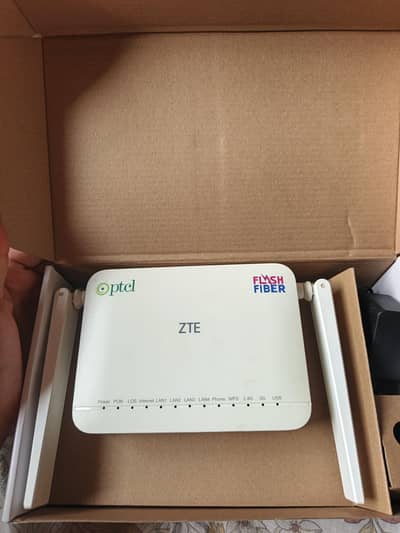 ZTE Wifi Router Modem PTCL Flash fiber internet device
