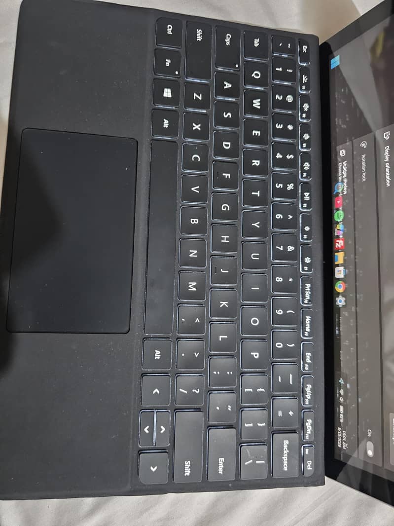Microsoft Surface go 3 8