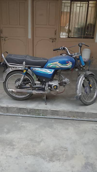 Dhoom CD 70 , 2014 Model