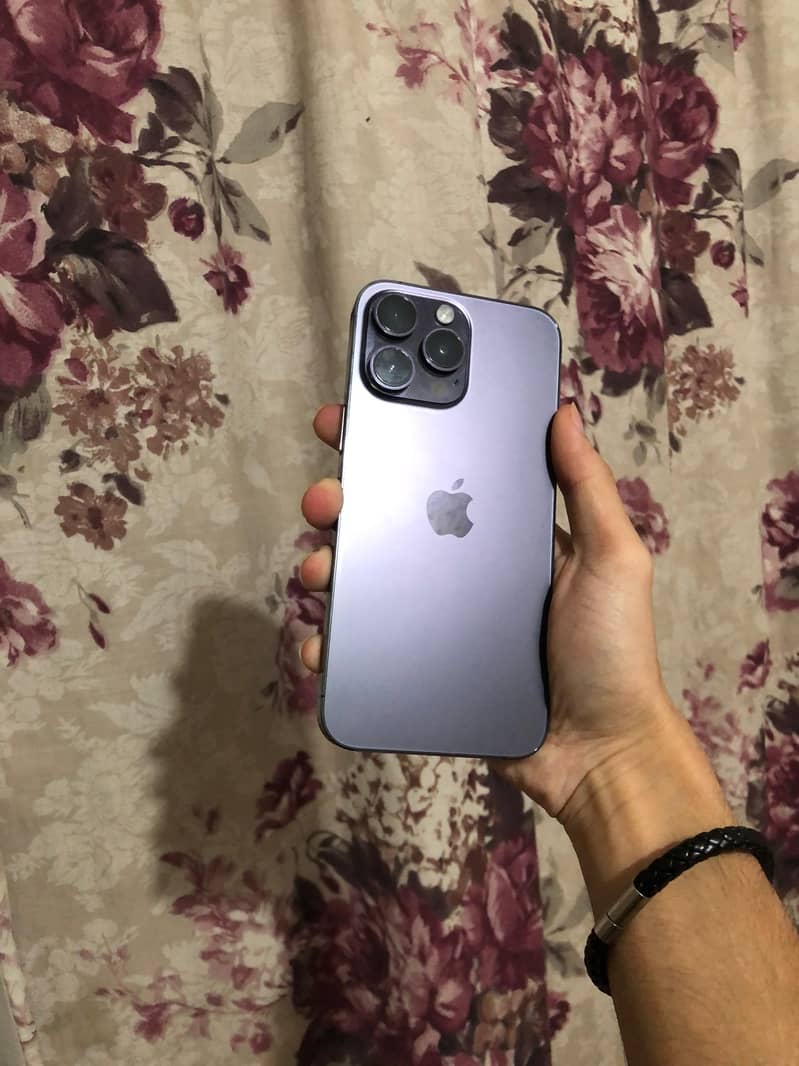 Iphone 14 pro max 1