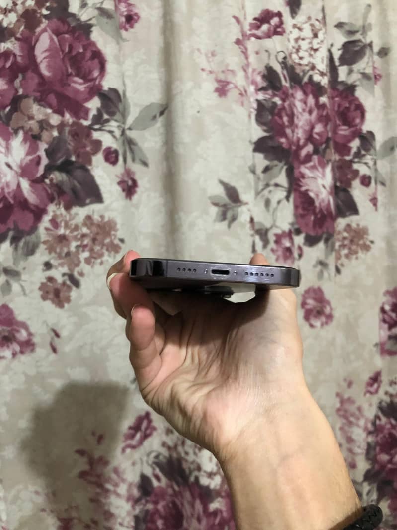 Iphone 14 pro max 2