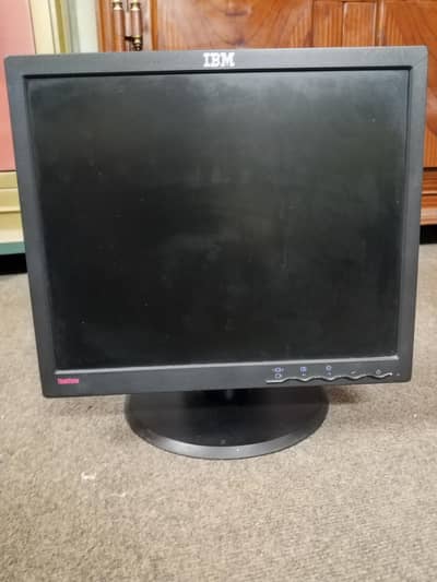 IBM LCD 17 inches