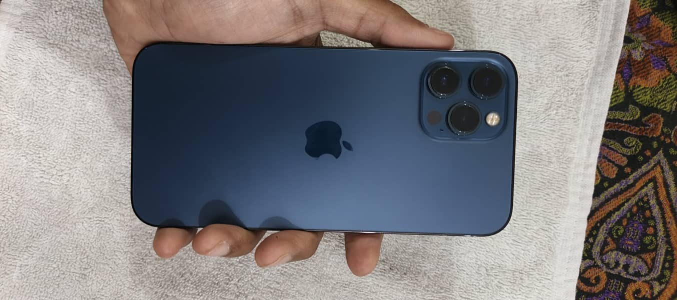 iPhone 12 Pro Max 0