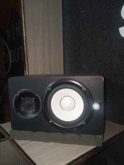 Yamaha HS5 pair Studio Monitor Speakers – Excellent Condition