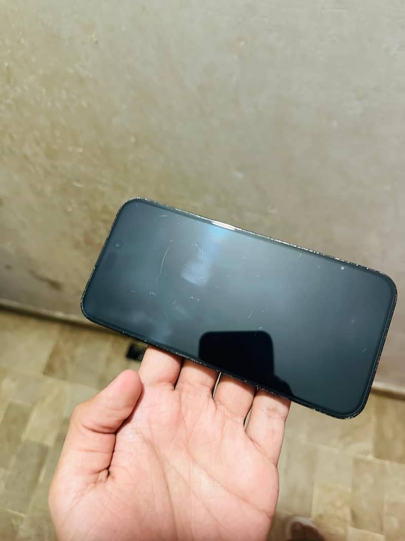 IPhone 14 Pro Max 1