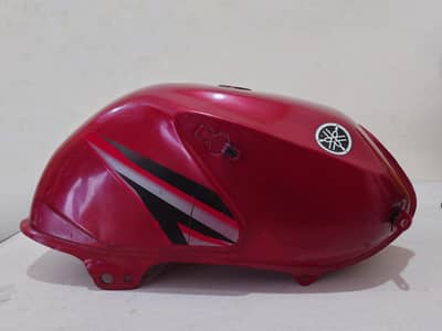 Yamaha YBR 125G fuel tank