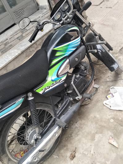 Honda prider 100 motorcycle  jenuine condition for sale 135000