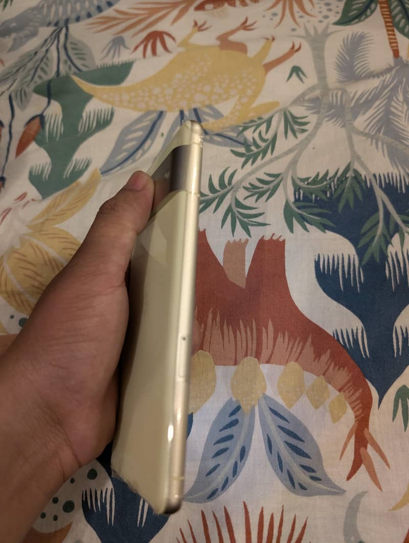 GOOGLE PIXEL 7 4