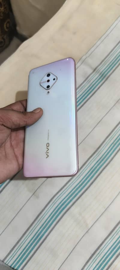 vivo y51