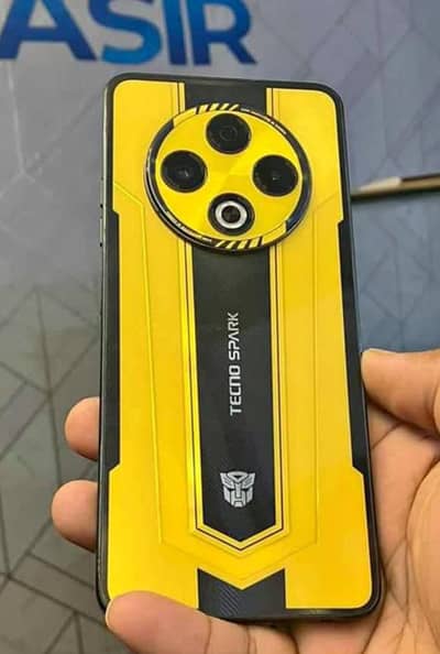 Tecno spark 30 sapical edition