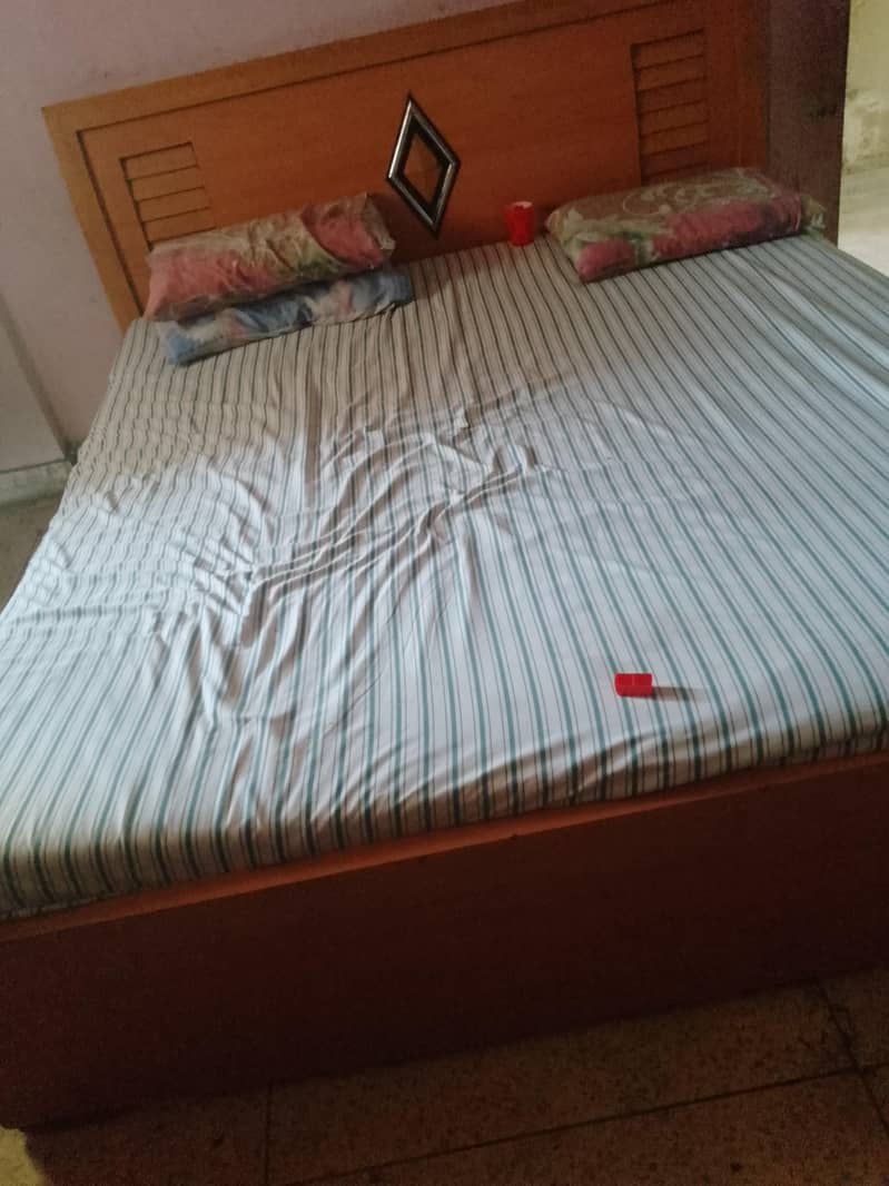bed available 0
