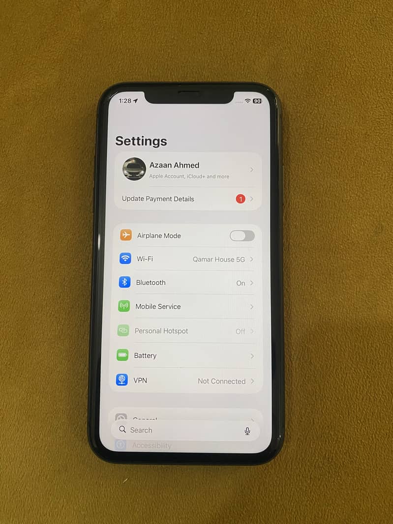 iPhone 11 4