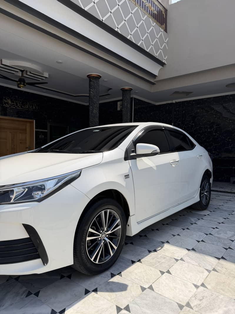 Corolla Altis 9
