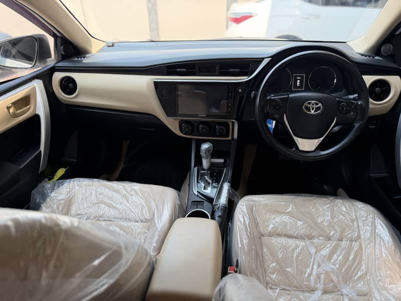 Corolla Altis 14