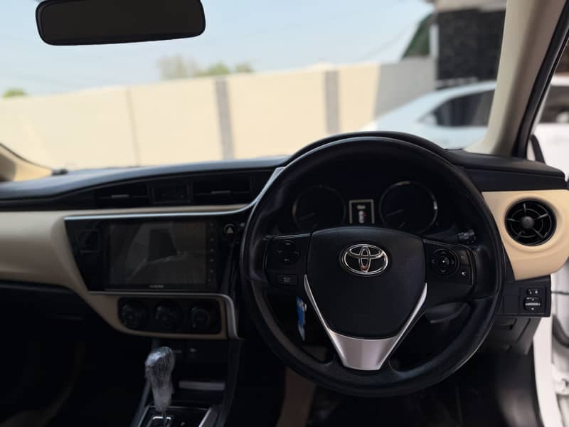 Corolla Altis 18