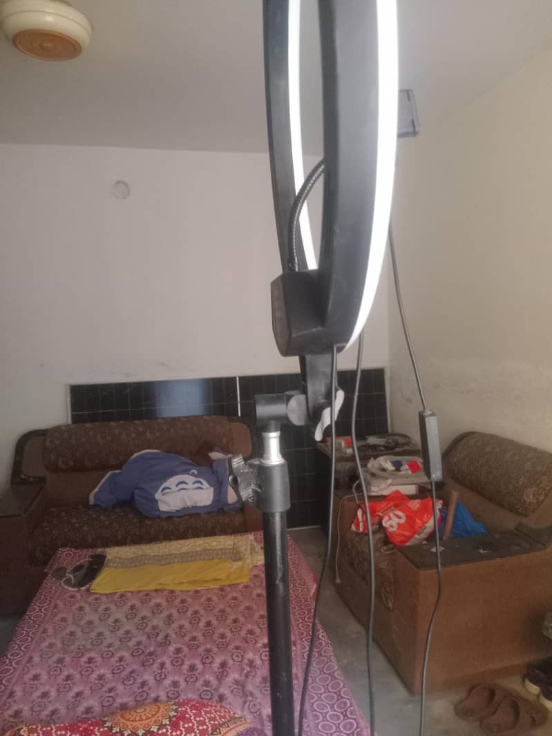mobile stand 4