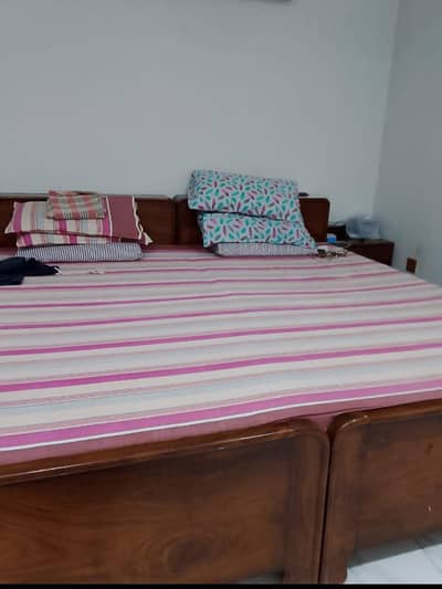 Single bed for sale