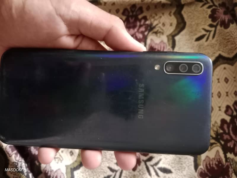 SAMAUNG A50 0