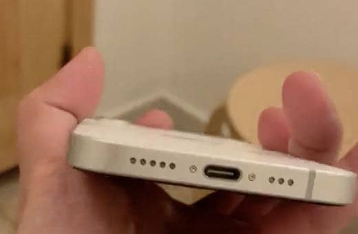 Iphone 16e JV 3
