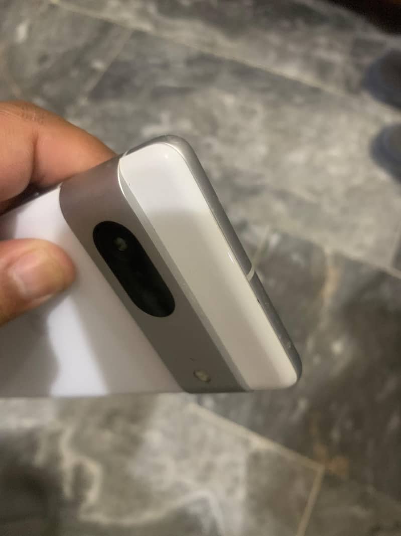 Google pixel 7 4