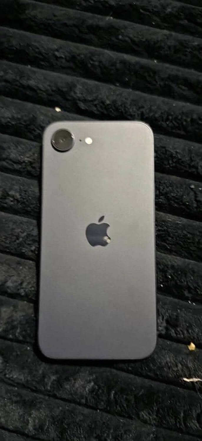 Iphone 16e jv 0