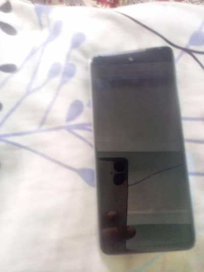 spark 20 C 4+4 /128 only mobile hai