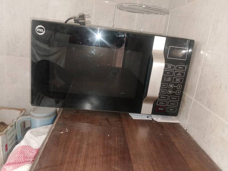 Microwave oven 3