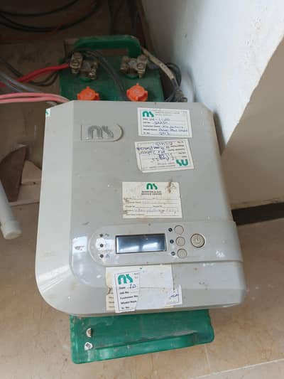 NS INVERTER 900 WALT Bridge power 200 Walt 23 plate new battery