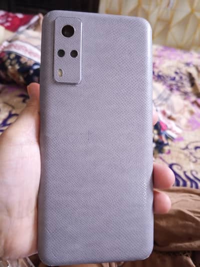 vivo y51s 8/128 gud condition