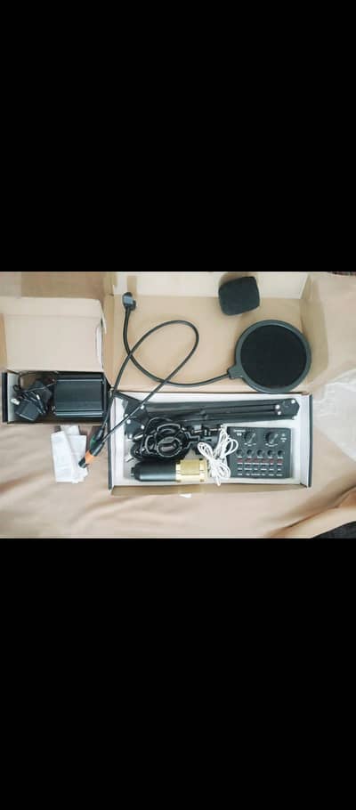 BM800 V8 Studio Mic Kit Complete Setup For Recording & Live Streaming
