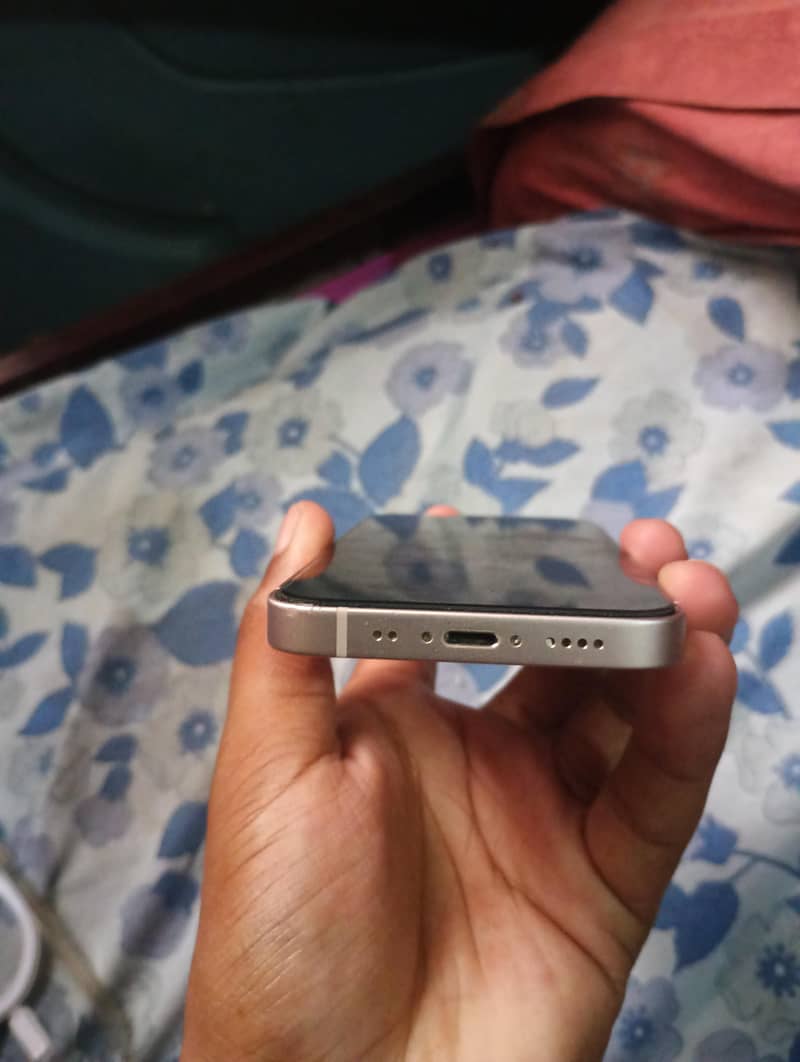 IPhone 13 mini 4