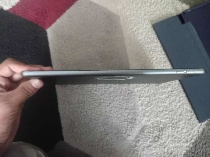 IPAD 7 GEN 2